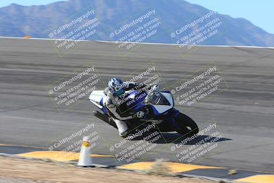 media/Feb-04-2024-SoCal Trackdays (Sun) [[91d6515b1d]]/1-Bowl (950am)/